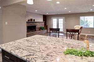 MG Shaker Expresso Cabinets & Ice Blue Granite